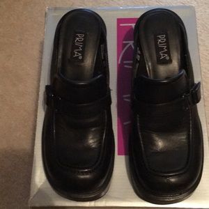 Prima black shoe size 6.5